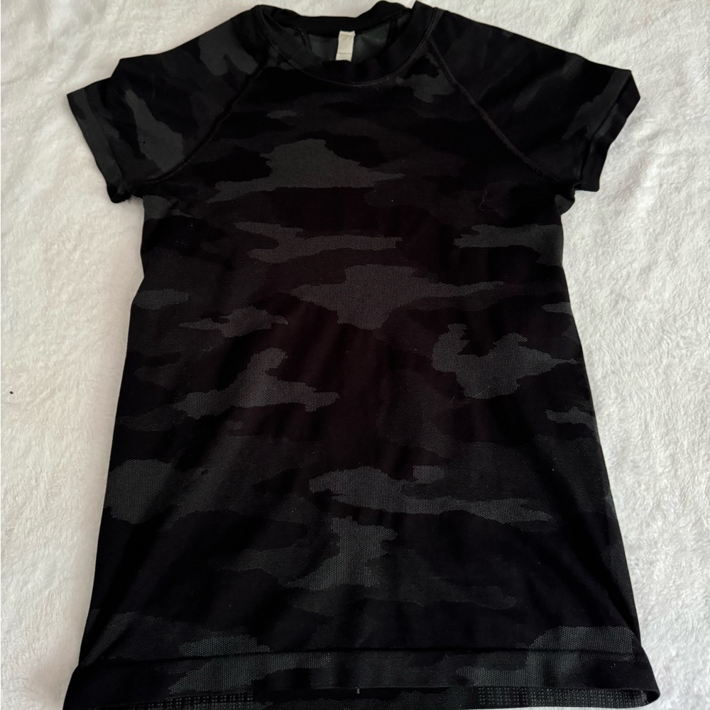 Black Camo athleta shirt